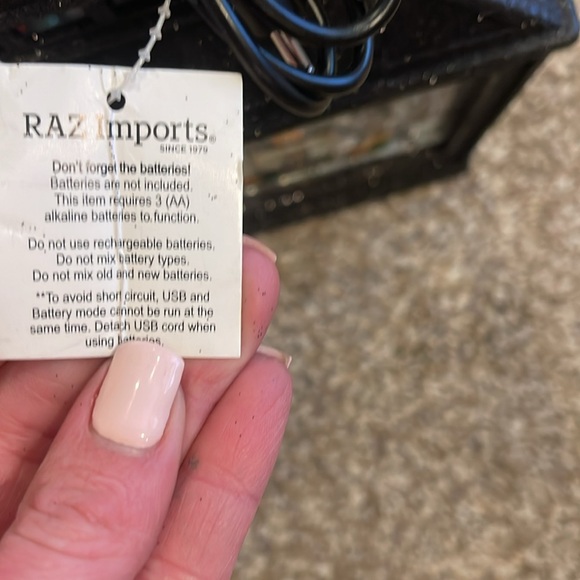 MAGICAL! WATCH Video! Halloween Decor Lighted Glitter Lantern - Picture 9 of 9